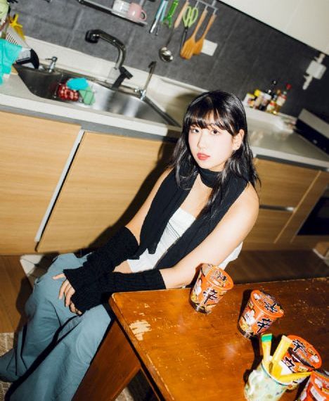 新人女秘书韩国_1080超清在线观看