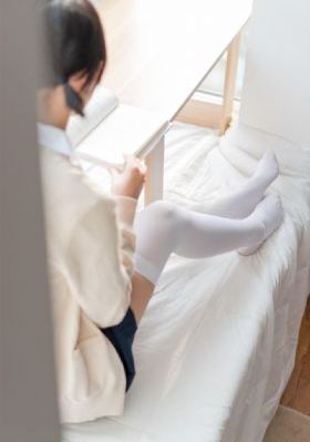 日本女大学生精油按摩电影_4K免费观看超清